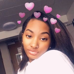 Meet your Posher, Briana